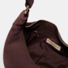 100 % Leder-Umhängetasche mit Nieten 100 % Leder-Umhängetasche mit Nieten