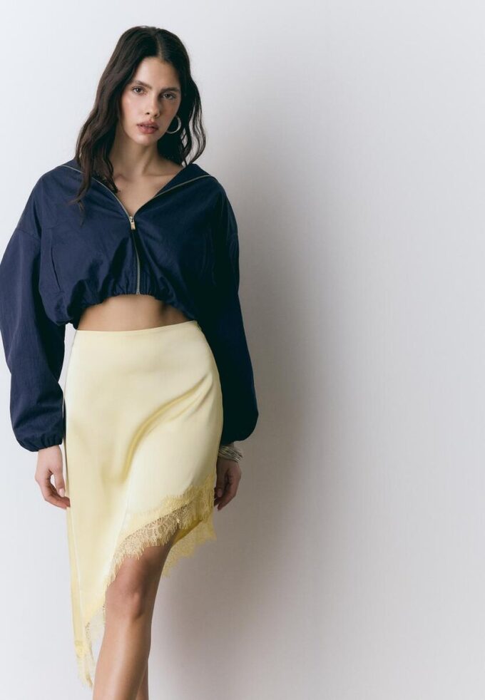 Asymmetrischer Satinrock Asymmetrischer Satinrock