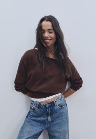 Asymmetrischer Strickpullover