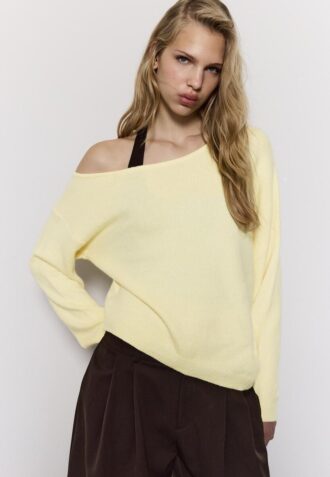 Asymmetrischer Strickpullover