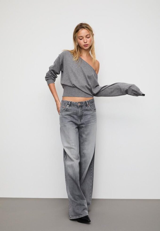 Asymmetrischer Strickpullover