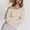 Asymmetrischer Strickpullover Asymmetrischer Strickpullover