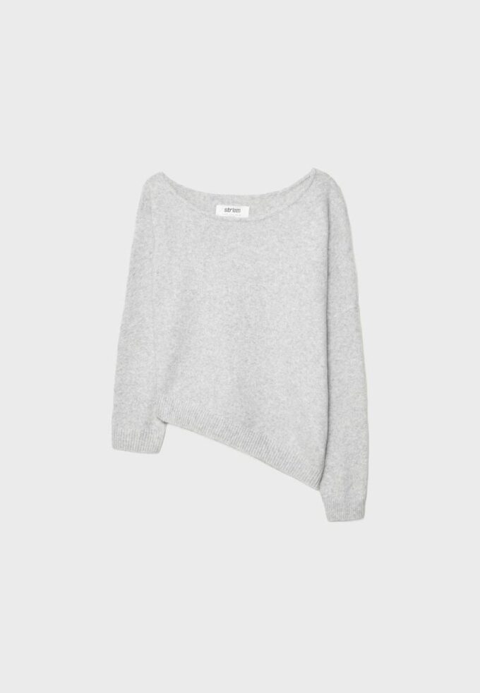 Asymmetrischer Strickpullover