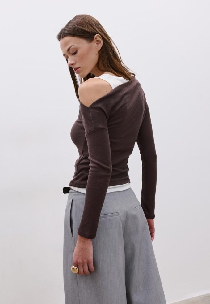Asymmetrisches Doppel-T-Shirt Asymmetrisches Doppel-T-Shirt