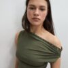 Asymmetrisches Minikleid mit Nieten