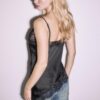 Asymmetrisches Spitzen-Oberteil mit Trägern Asymmetrisches Spitzen-Oberteil mit Trägern