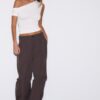 Asymmetrisches T-Shirt mit Knöpfen