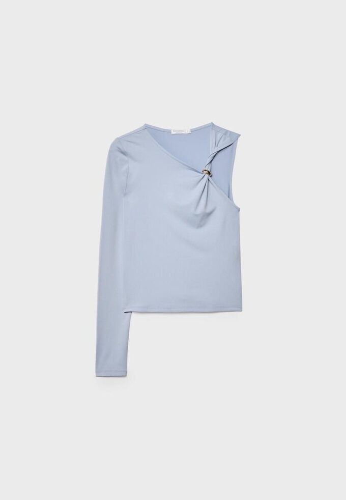 Asymmetrisches T-Shirt mit Metallschnalle