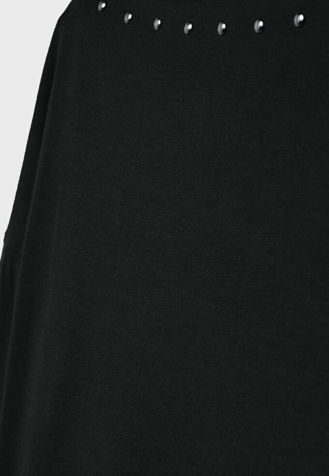 Asymmetrisches T-Shirt mit Nieten