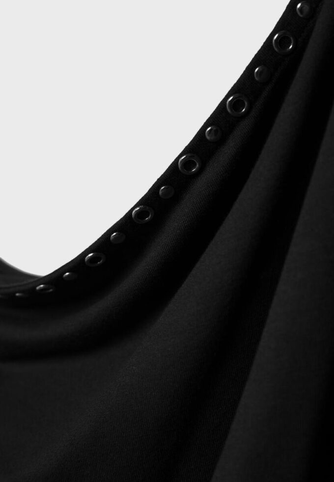 Asymmetrisches T-Shirt mit Nieten