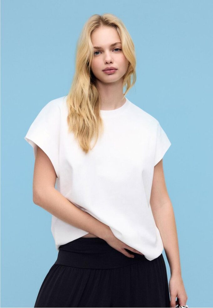 B06 Basics T-Shirt mit überschnittenen Schultern