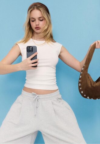 Basics gerafftes, figurbetontes T-Shirt