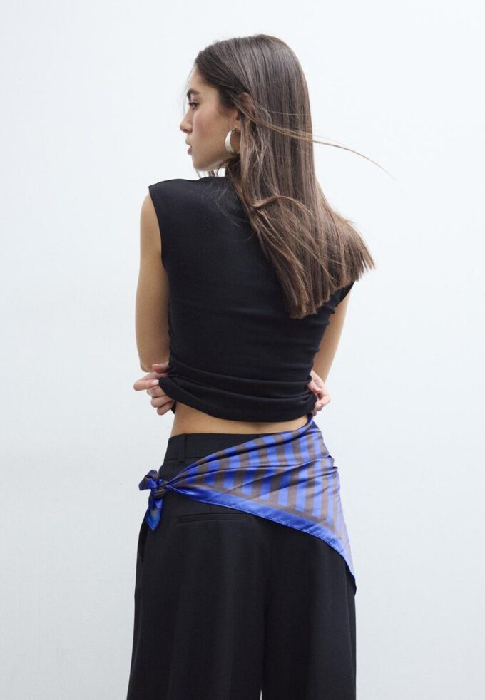 Basics gerafftes, figurbetontes T-Shirt Basics gerafftes, figurbetontes T-Shirt