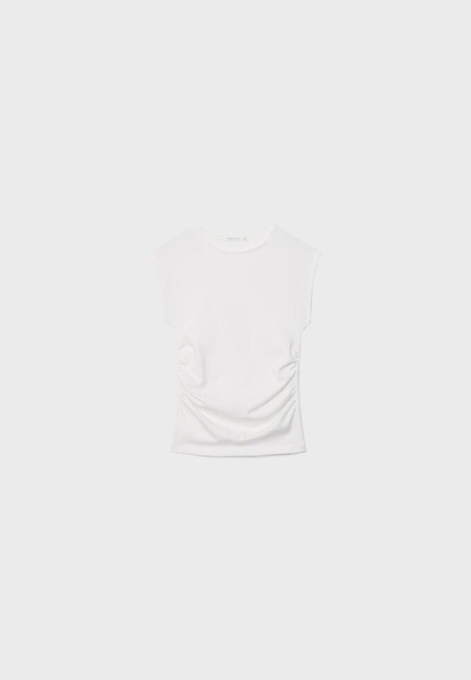 Basics gerafftes, figurbetontes T-Shirt Basics gerafftes, figurbetontes T-Shirt
