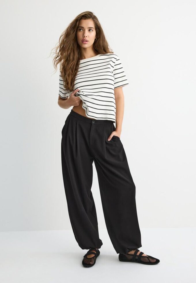 Basics Heavyweight gestreiftes T-Shirt in Regular Fit