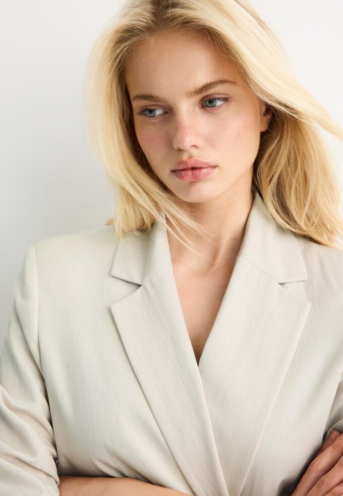 Basics Rustikaler Blazer Basics Rustikaler Blazer