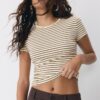 Basics Slim Fit gestreiftes T-Shirt Basics Slim Fit gestreiftes T-Shirt