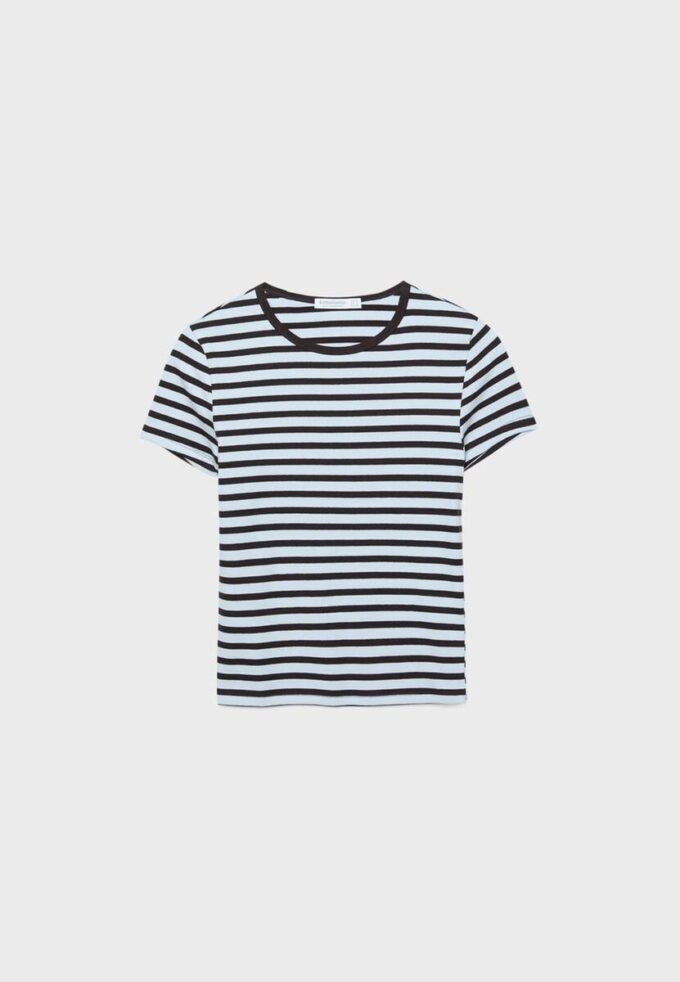 Basics Slim Fit gestreiftes T-Shirt Basics Slim Fit gestreiftes T-Shirt