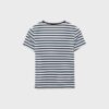 Basics Slim Fit gestreiftes T-Shirt Basics Slim Fit gestreiftes T-Shirt