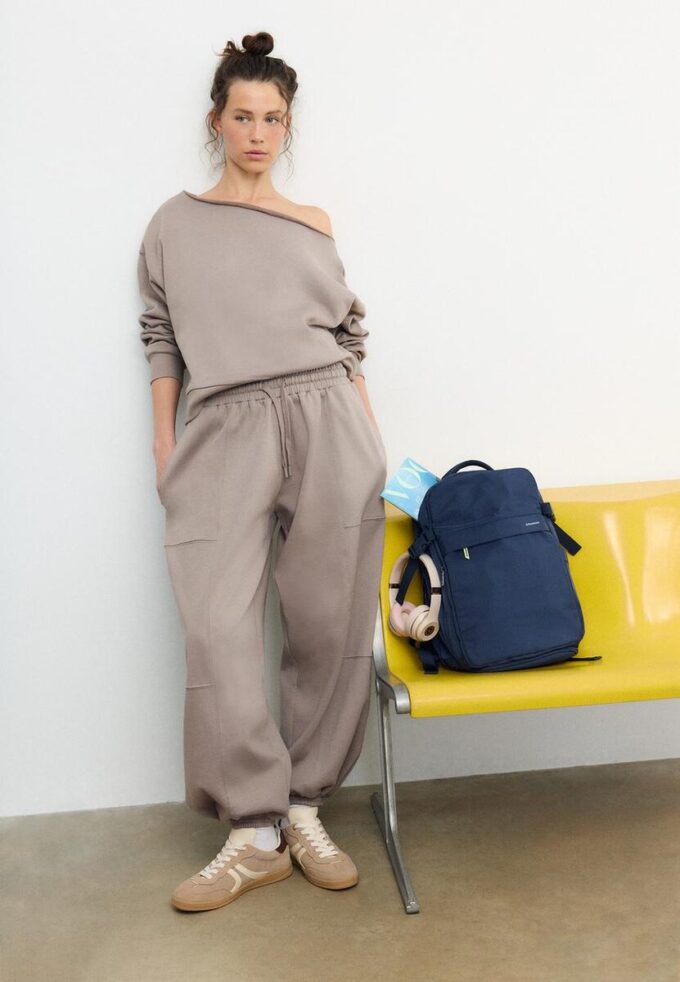 Basics-Sweatshirt mit schulterfreiem Ausschnitt Basics-Sweatshirt mit schulterfreiem Ausschnitt