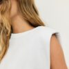 Basics-T-Shirt mit gepolsterten Schultern Basics-T-Shirt mit gepolsterten Schultern