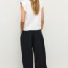 Basics-T-Shirt mit gepolsterten Schultern Basics-T-Shirt mit gepolsterten Schultern