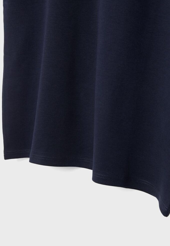 Basics-T-Shirt mit gepolsterten Schultern Basics-T-Shirt mit gepolsterten Schultern