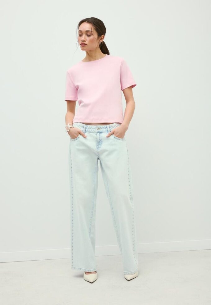 Basics-T-Shirt mit normaler Passform und schwerem Stoff Basics-T-Shirt mit normaler Passform und schwerem Stoff