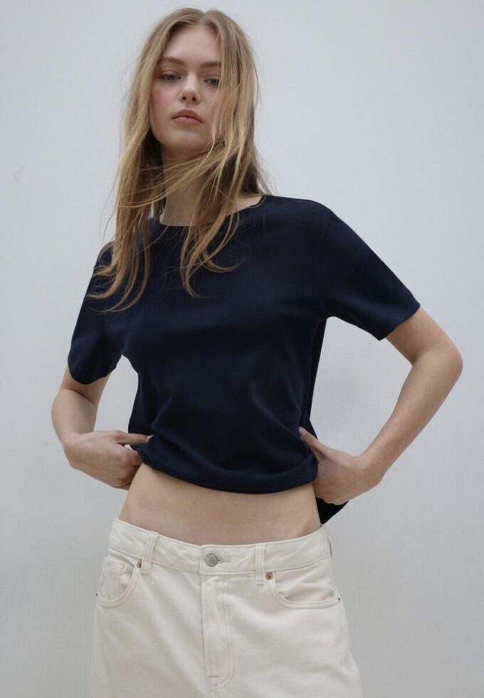 Basics-T-Shirt mit normaler Passform und schwerem Stoff Basics-T-Shirt mit normaler Passform und schwerem Stoff