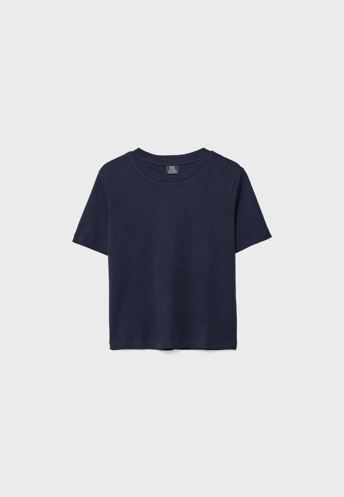 Basics-T-Shirt mit normaler Passform und schwerem Stoff Basics-T-Shirt mit normaler Passform und schwerem Stoff