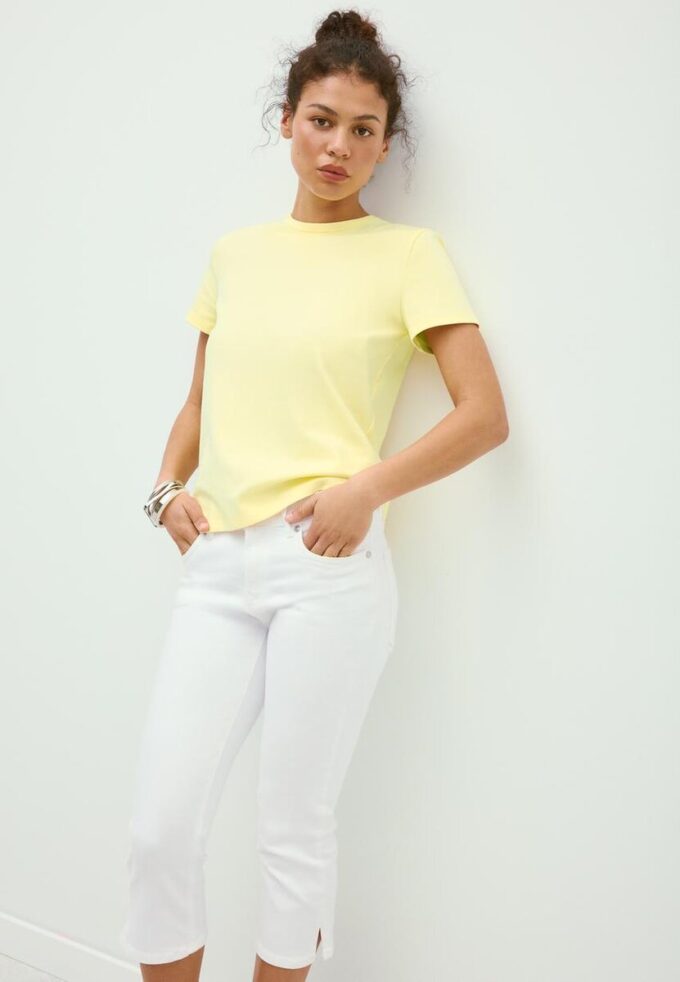 Basics-T-Shirt mit normaler Passform und Soft Touch-Gefühl