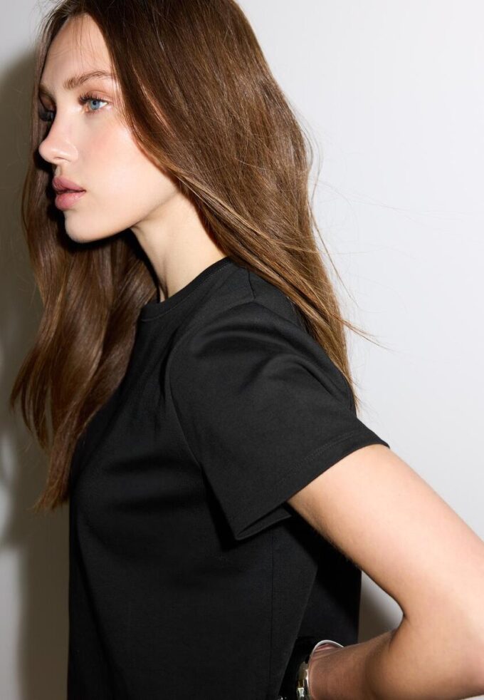 Basics-T-Shirt mit normaler Passform und Soft Touch-Gefühl