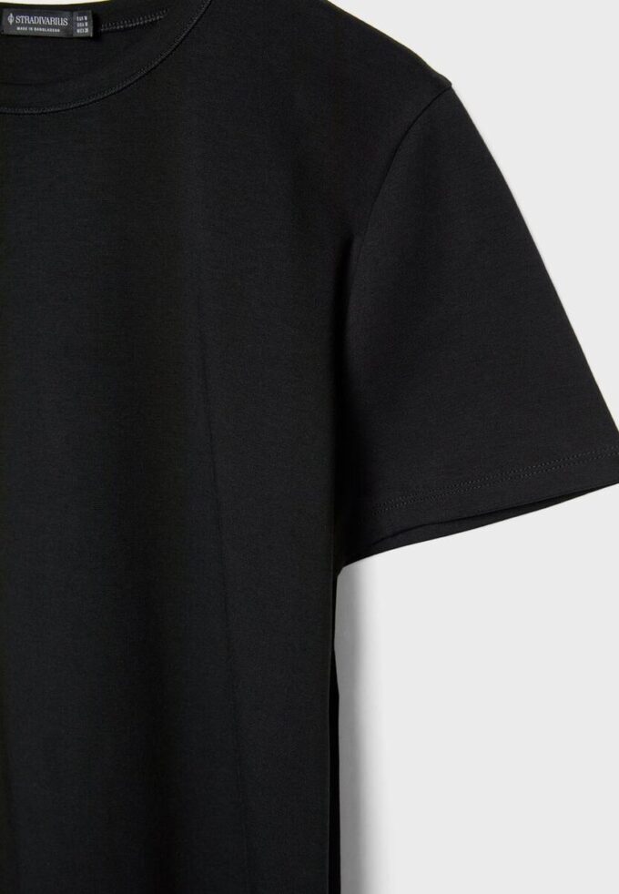 Basics-T-Shirt mit normaler Passform und Soft Touch-Gefühl