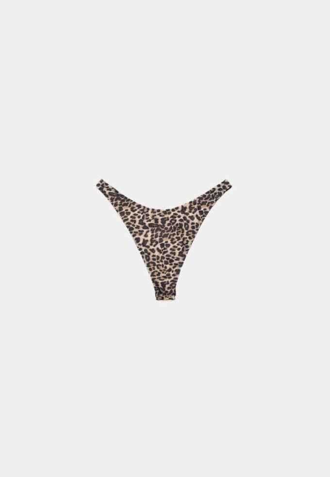 Basics-Version des brasilianischen Bikini-Slips mit V-Ausschnitt Basics-Version des brasilianischen Bikini-Slips mit V-Ausschnitt