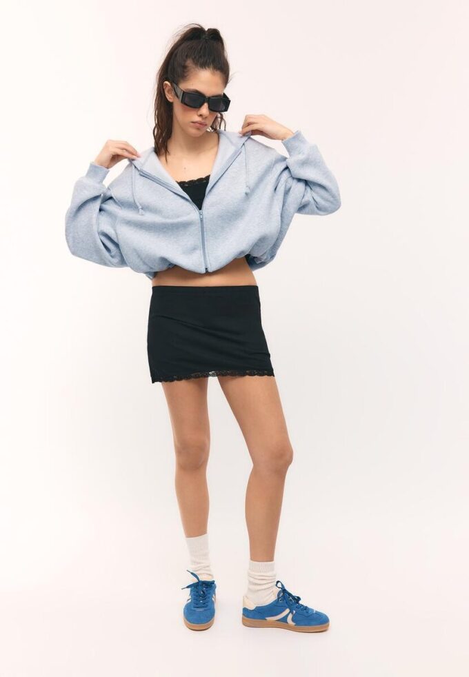 Bedrucktes Bomber-Sweatshirt mit Kapuze Bedrucktes Bomber-Sweatshirt mit Kapuze