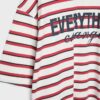 Bedrucktes, gestreiftes Kurzarm-T-Shirt Bedrucktes, gestreiftes Kurzarm-T-Shirt