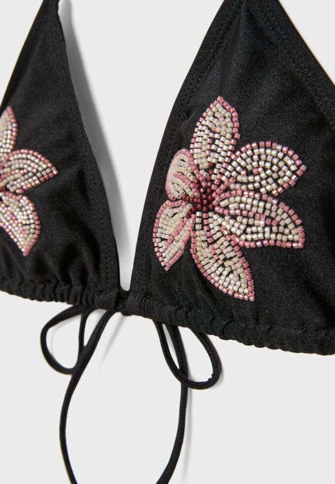 Bikini-Oberteil im Triangel-Schnitt mit Blumenstickerei