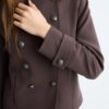 Blazer mit gravierten Knöpfen Blazer mit gravierten Knöpfen