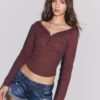 Bluse mit Knöpfen Bluse mit Knöpfen