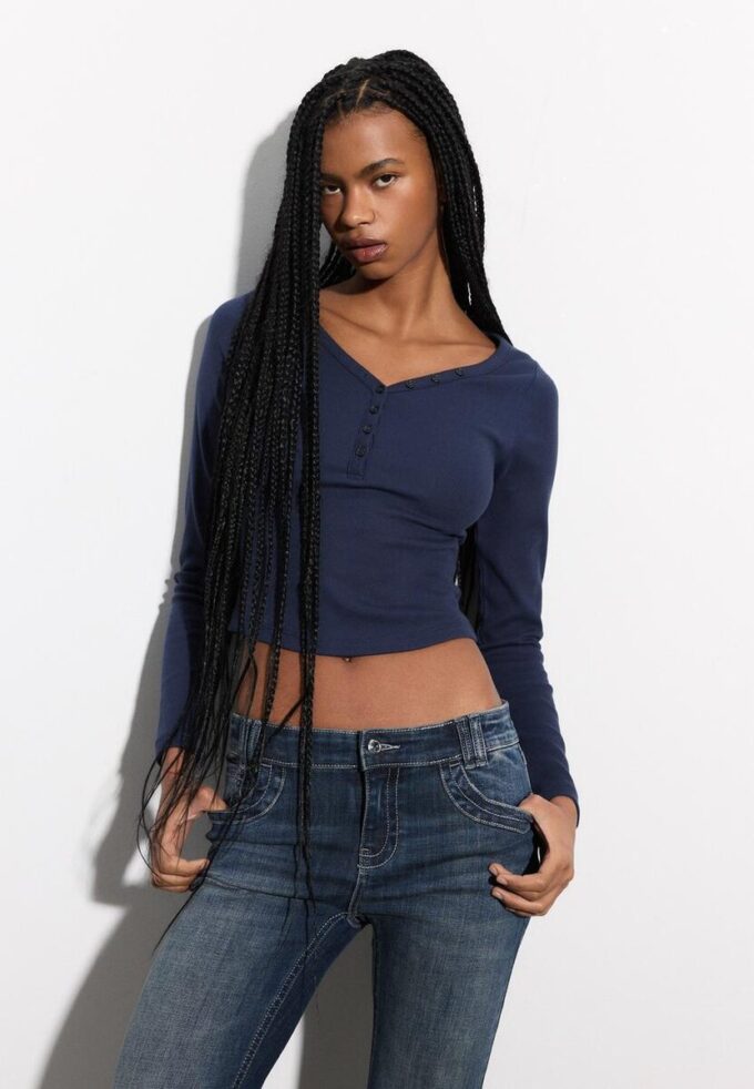 Bluse mit Knöpfen Bluse mit Knöpfen