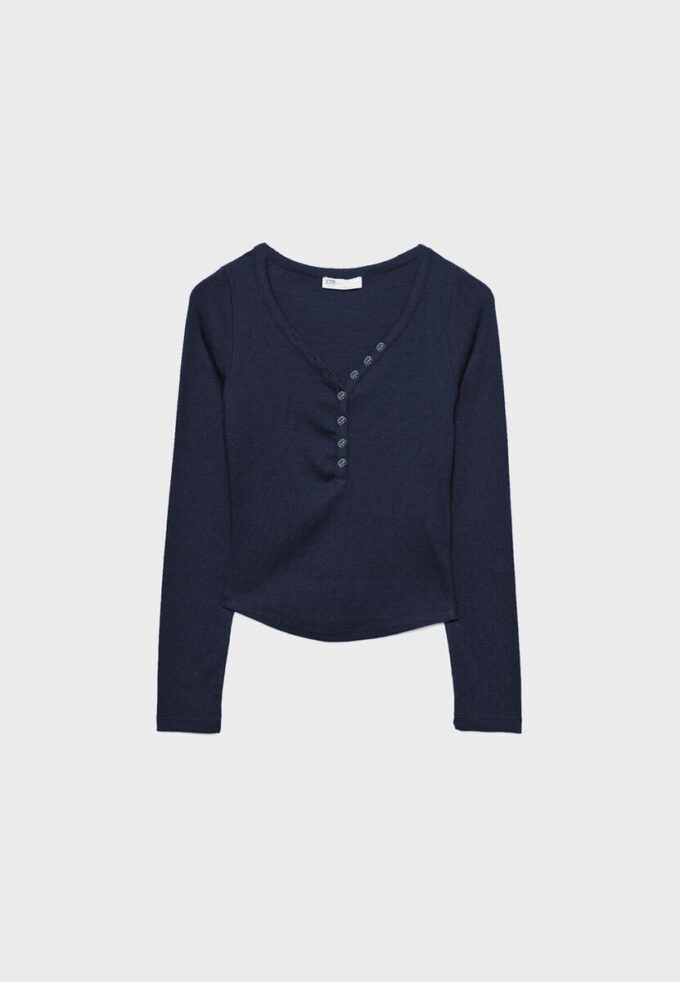 Bluse mit Knöpfen Bluse mit Knöpfen