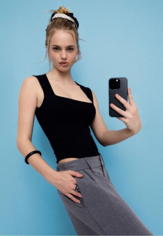 Body aus Polyamid mit quadratischem Ausschnitt