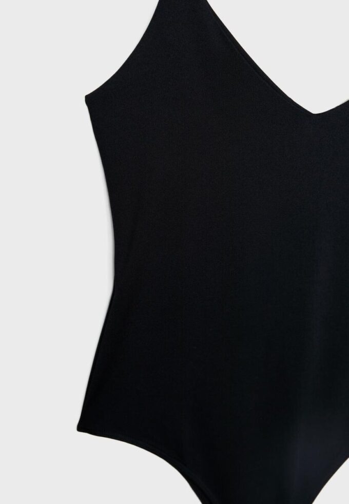 Bodysuit mit V-Ausschnitt und Trägern