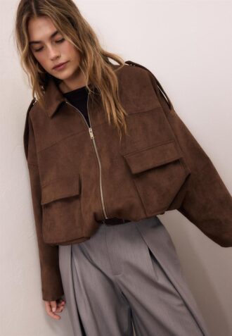 Bomberjacke aus Kunstwildleder