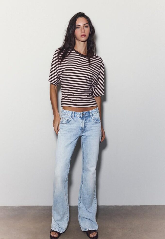 Bootcut-Jeans mit niedriger Taille Bootcut-Jeans mit niedriger Taille