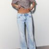 Bootcut-Jeans mit niedriger Taille Bootcut-Jeans mit niedriger Taille