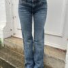 Bootcut-Jeans mit niedriger Taille