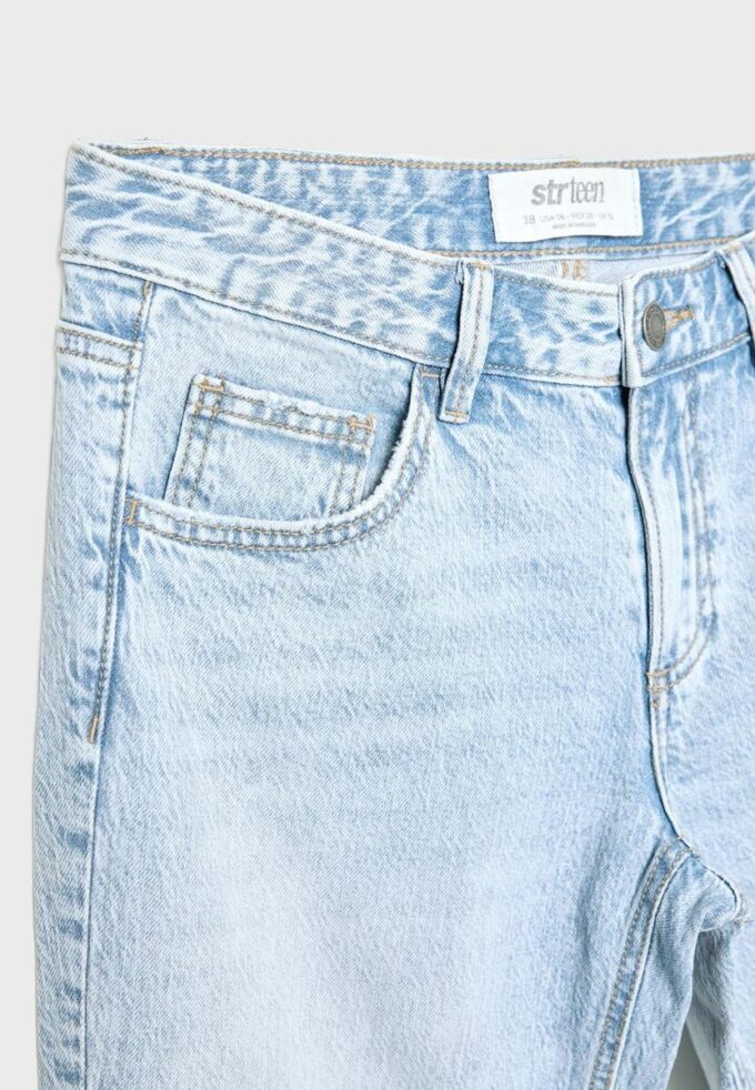 Bootcut-Jeans mit niedriger Taille Bootcut-Jeans mit niedriger Taille