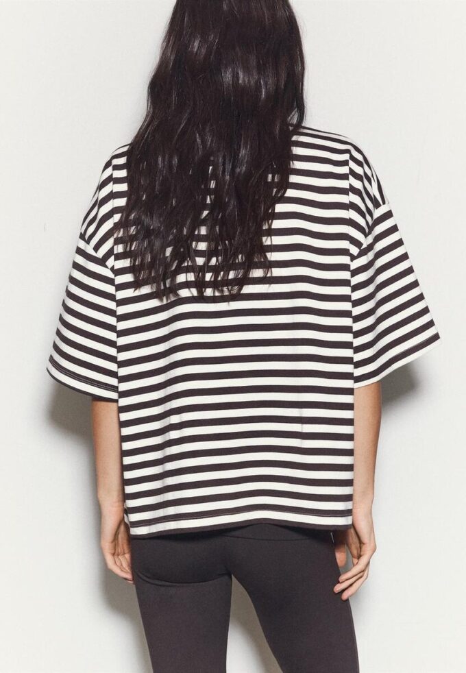 Boxy-T-Shirt mit kurzen Ärmeln