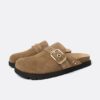Clogs aus Spaltveloursleder mit Schnalle